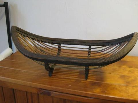 Retro/Vintage Boat Shaped Basket / Bowl (Wood & Bamboo) Decor