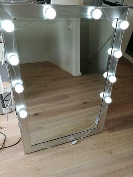 Make up mirror with led lights as new