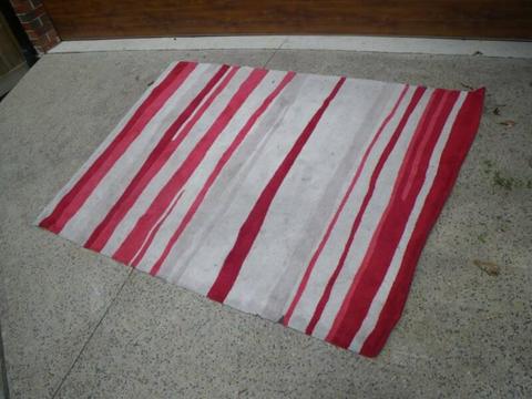RED AND WHITE STRIPED RUG MAT TWIST PILE 160x230CM MALVERN EAST
