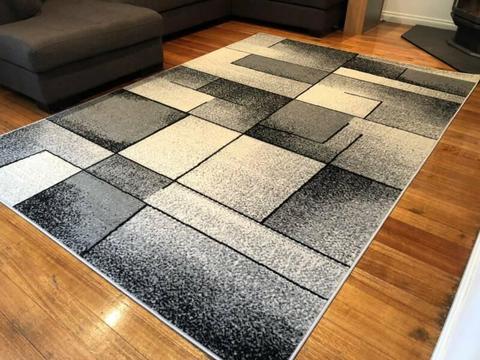 New Deanna Black White Abstract Extra Large Rug 290x200cm
