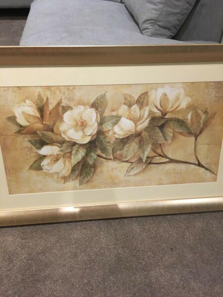 Floral magnolia scenery 150 cm / 70 Lovely neutral warm colours