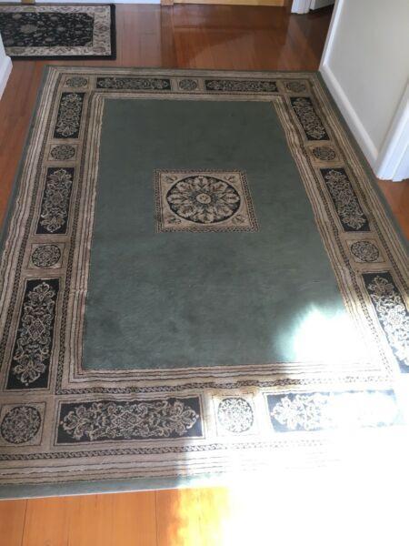 Gorgeous quality rug 100% wool Reduced to sell!