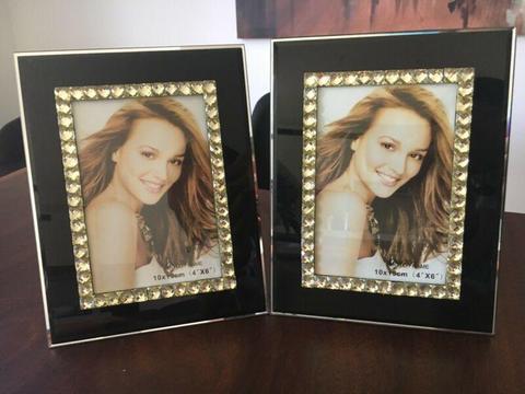 2 Picture Frame