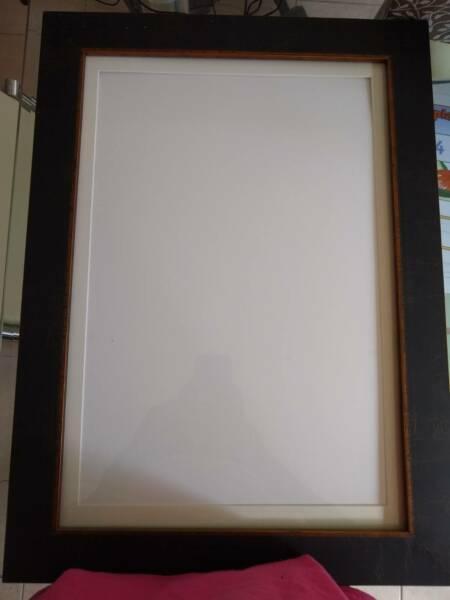Medium and Large Picture Frames Good condition