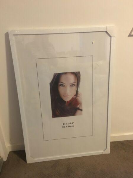 White Picture Frame - Brand new 60 x 90 cm