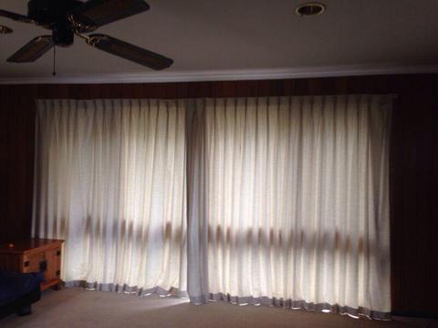 Curtains in good condition