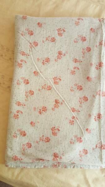 January 372# 2 Single flowers Cotton Bed Sheets (Red Green) (S4)