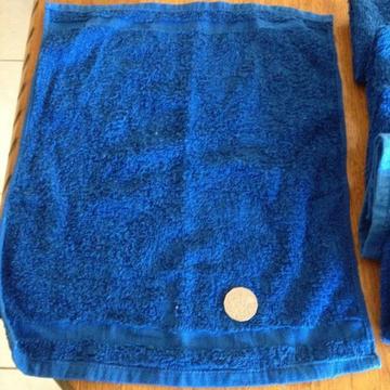 11 NEW Large hand towels for Tradesmen