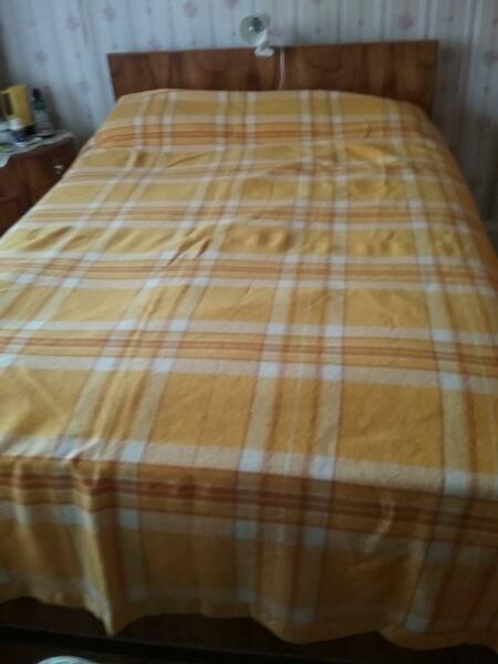 Pure wool Queen size blanket.Great condition