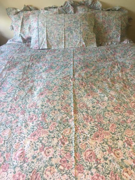 Floral Quilt cover Queen size