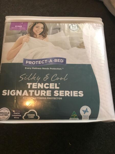 Protect A Bed TENCEL signature series king Mattress protector