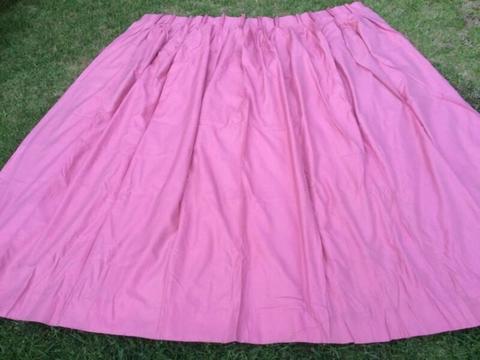 PINCH PLEAT CURTAINS PINK PAIR RUBBER LINED EXCELLENT INSULATION
