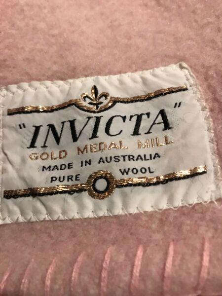 BLANKET - PURE WOOL, VINTAGE, by INVICTA, like new