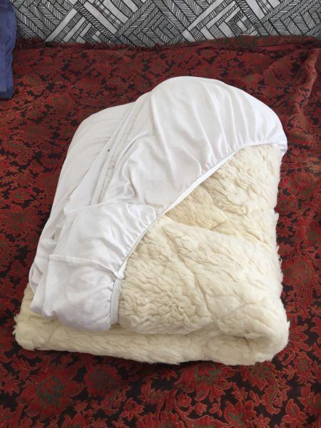Sheep's wool mattress cover - queen double