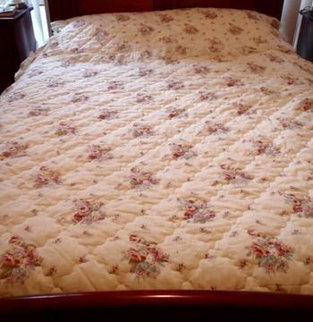 Shabby Chic Floral Quilted Bedspread