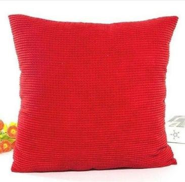 NEW Red Textured Plush Square Cushion Cover with Insert. Exc Cond