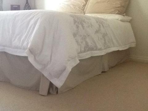 MANCHESTER - DOUBLE BED LINEN