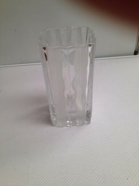 Glass Table Vase Medium (200)