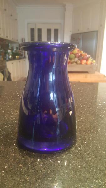 Dark blue jar and vase