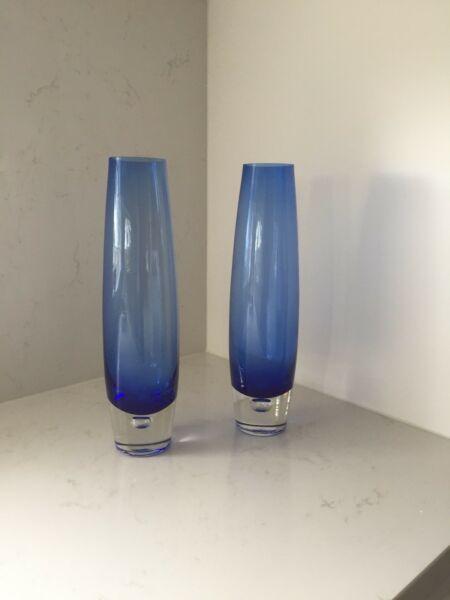 2 Beautiful blue vases