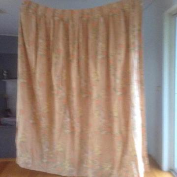 Actil Curtains floral & doona cover