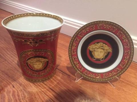 Versace Medusa - Rosenthal - 18cm Vase and Plate Set - Brand new