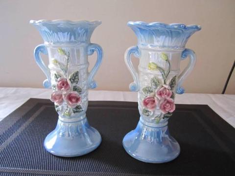 2 Flower Vases