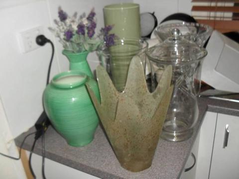 8 GLASS VASES FLOWER DISPLAY HOME OR SHOP AS NEW