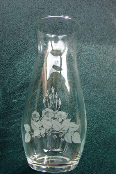Vintage Hand-Made Small Etched Glass Posey/Bud Vase