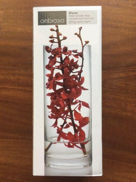 Flower vase plus free gift