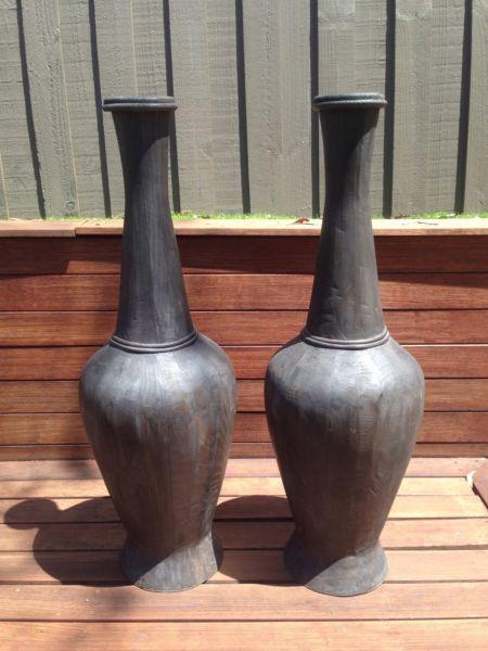 2 wooden vases for home décor