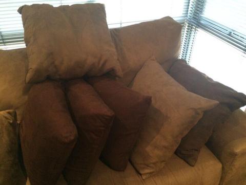 New Set of 6 cushions