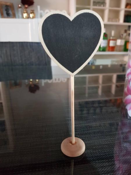 17 x Chalkboard heart stands