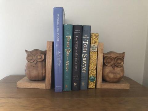 Set of wooden owl book ends