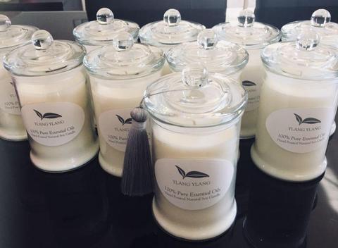 100% pure essential oil soy candles