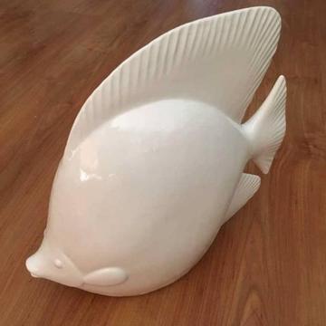 Large Ceramic White Glazed Angel Fish Model Home Decor Sculpture