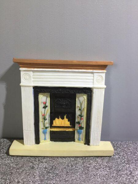 Dolls House - Victorian Fireplace