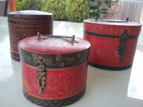 Decorative small old lacquer Indian boxes