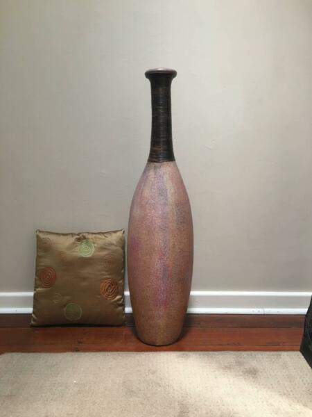 Stylish Vase Ornament - Large, Decorative Vase, Rustic, Glazed