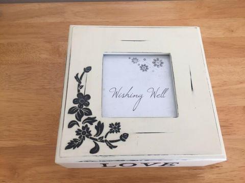 Box with photo frame