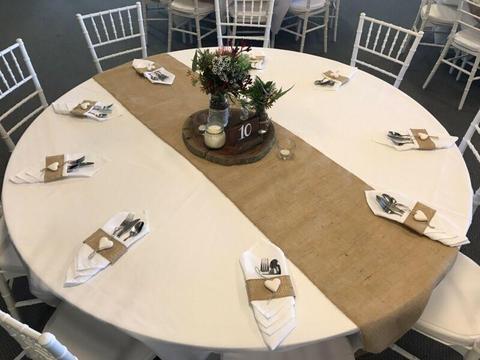 Round tablecloths for event or wedding