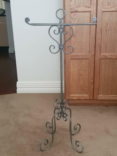 Wrought iron towell holder from Trilogy homewares