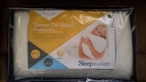 Sleepmaker pillows x 2