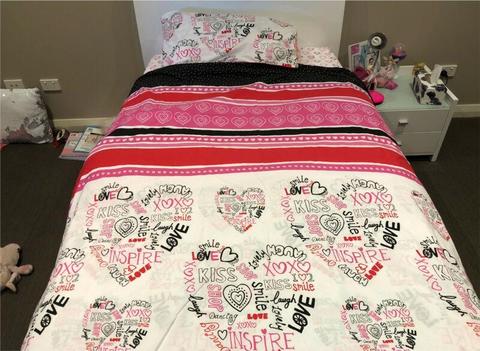 Teen double bed quilt set