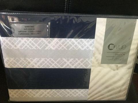 New Vue Myer queen sized quilt cover sets