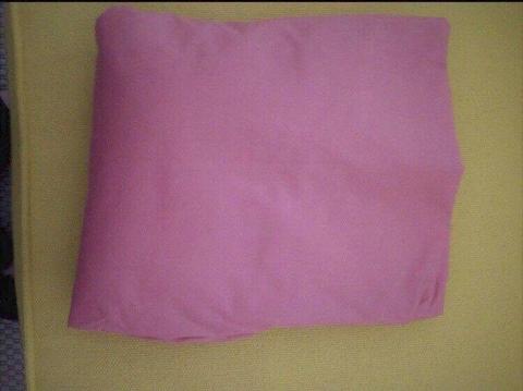 dusky rose pink double bed fitted sheet in good condition