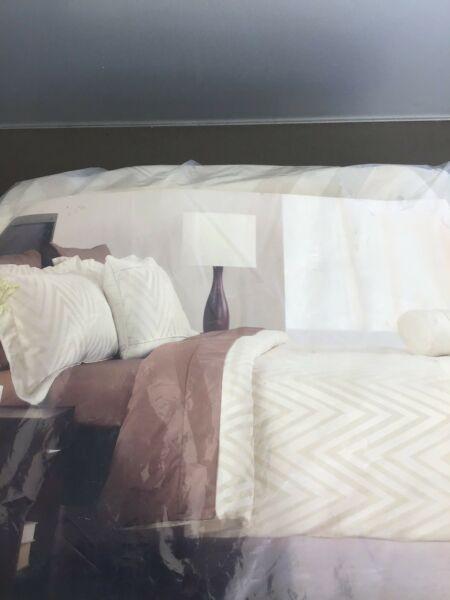Double Bed Beige Quilt Cover NEW