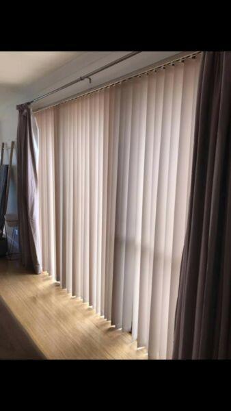 Vertical blinds