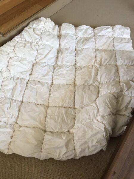 King size duck feather doona / quilt