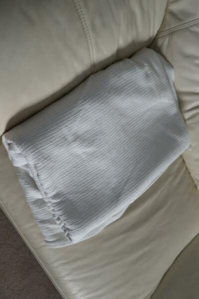 Blanket, white